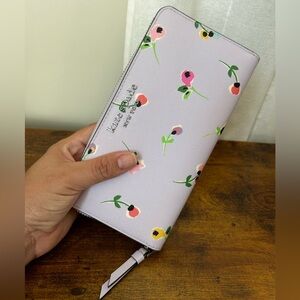 ♠️ Kate Spade ♠️ Large Continental Wallet Cameron Wildflower